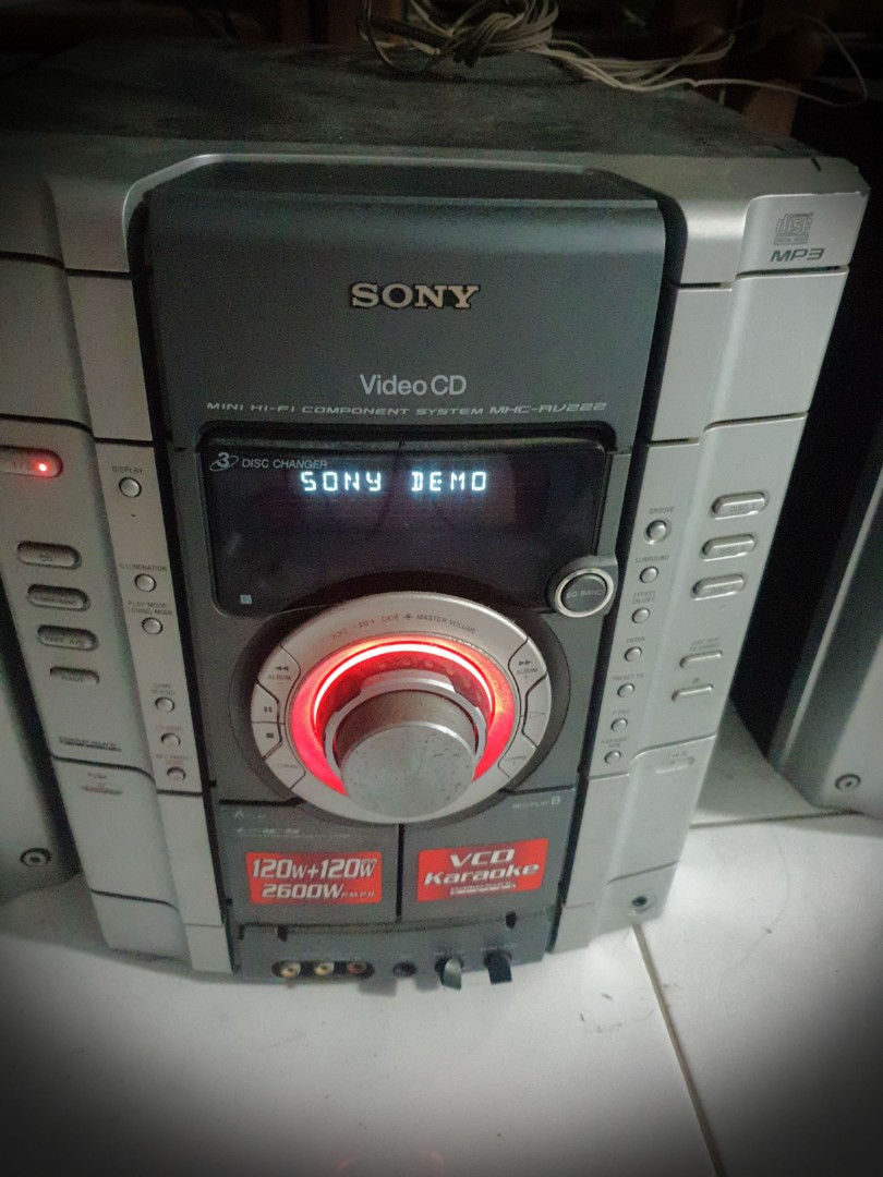 Melodramatisch Neem een ​​bad vervangen Sony Mini Compo set with 2 speakers. Home theatre system, Audio, Soundbars,  Speakers & Amplifiers on Carousell