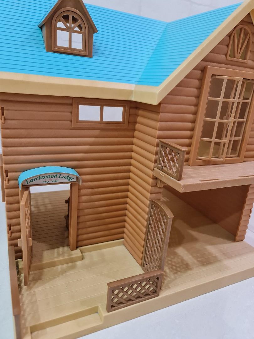 Sylvanian Families Larchwood Lodge Doll House, Hobbies & Toys, Toys