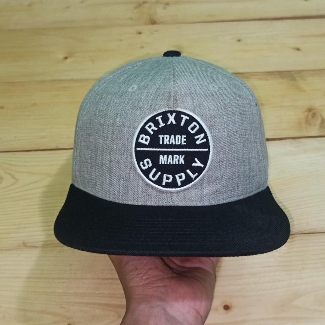 TOPI SNAPBACK BRIXTON SUPPLY OATH III 
