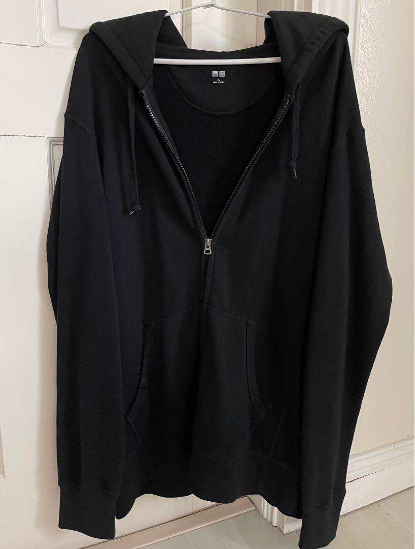 Uniqlo Black Men s Hoodie Jacket SIZE XL Men s Fashion Coats