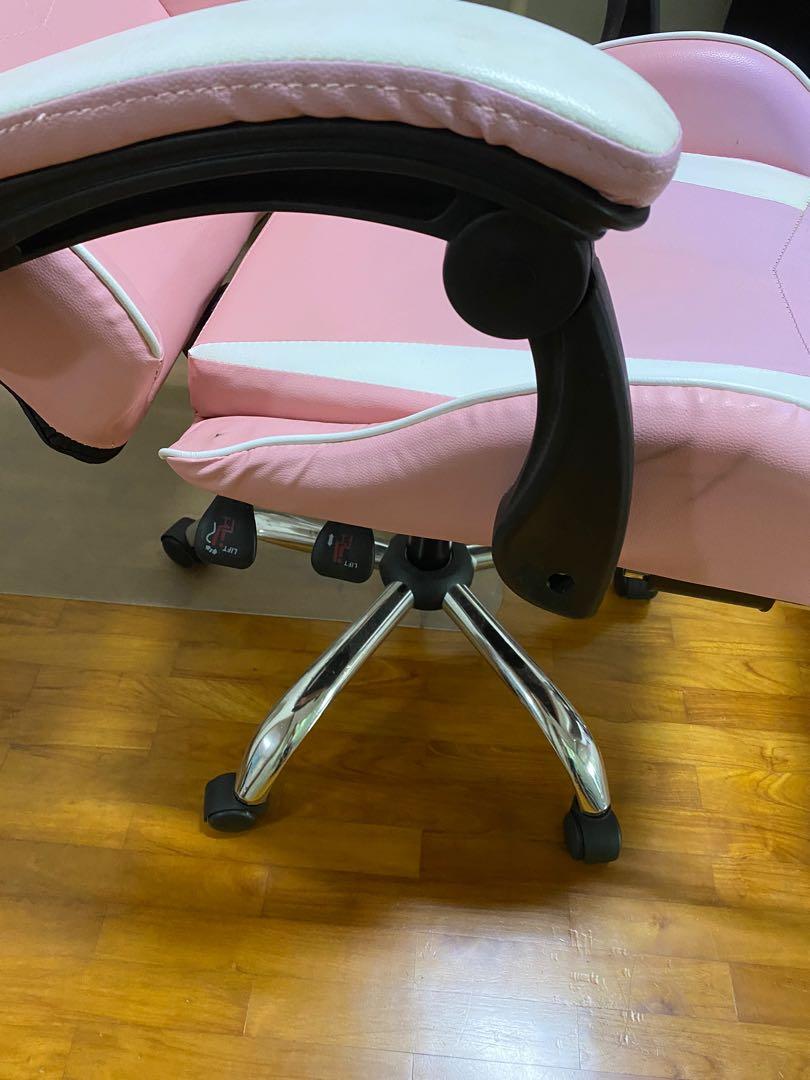 Used pink gaming chair deals