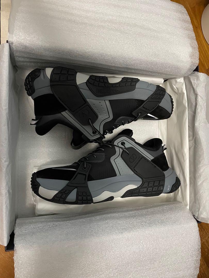 Valentino wod runner Clearance