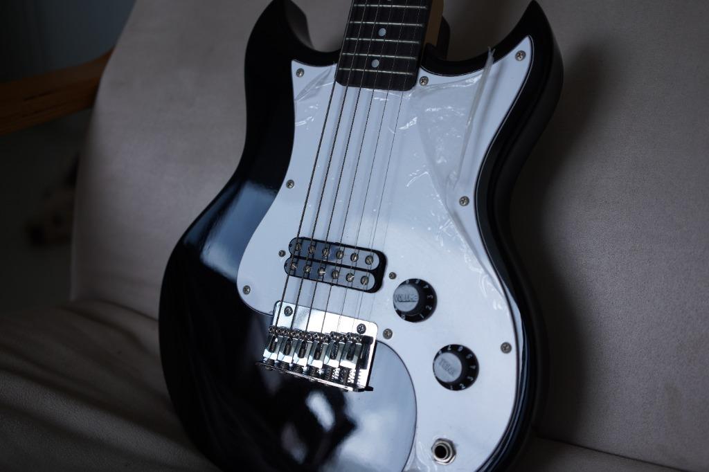 VOX SDC1 Mini electric guitar half size 1/2 travel or kids (not 3/4