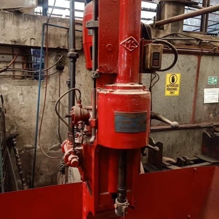 1 HONING MACHINE, Commercial & Industrial, Industrial Equipment on