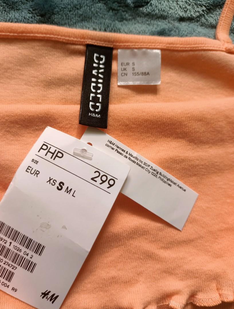 Brandnew H&M crop top (Category: Sleeveless) located in Pasig City. Submitted by encorepreve (Listing ID 1138691075, Image 3). Description: Brandnew with Tag Authentic , 💯.