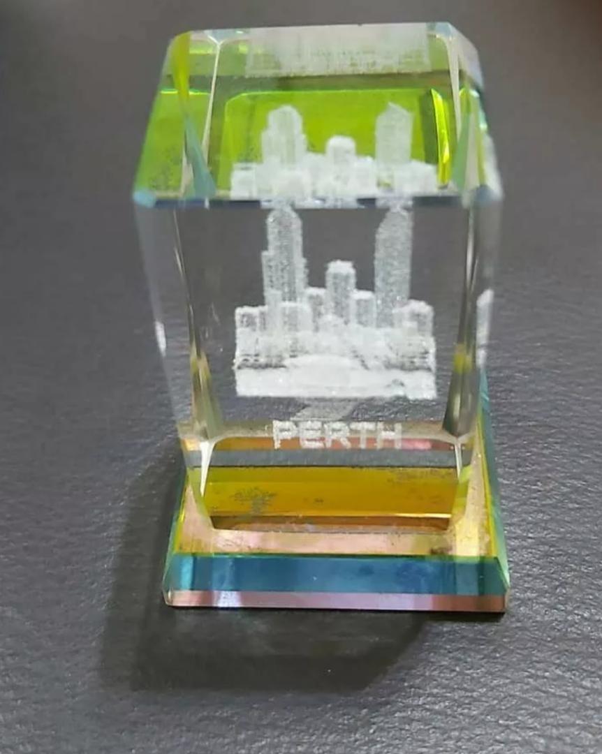 Deco laser edged paperweight souvenir Perth Australia, Furniture & Home