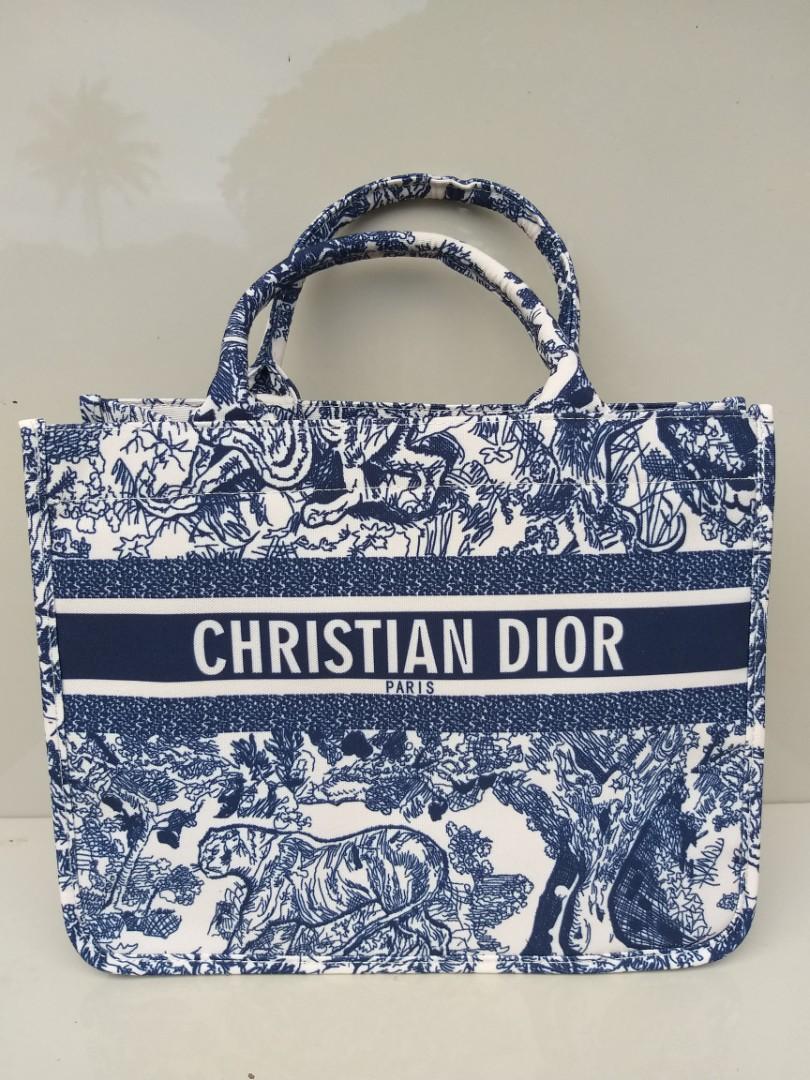 DIOR Tiger toile de jouy book tote bag 42cm embroidered canvas Price TTC  1890 Condition Excellent Oops sold garageluxefashion  Instagram