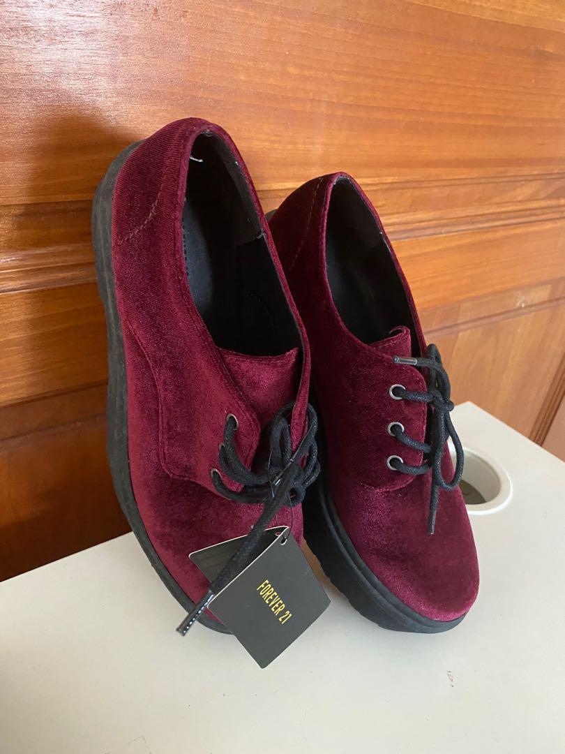 Red shoes online forever 21