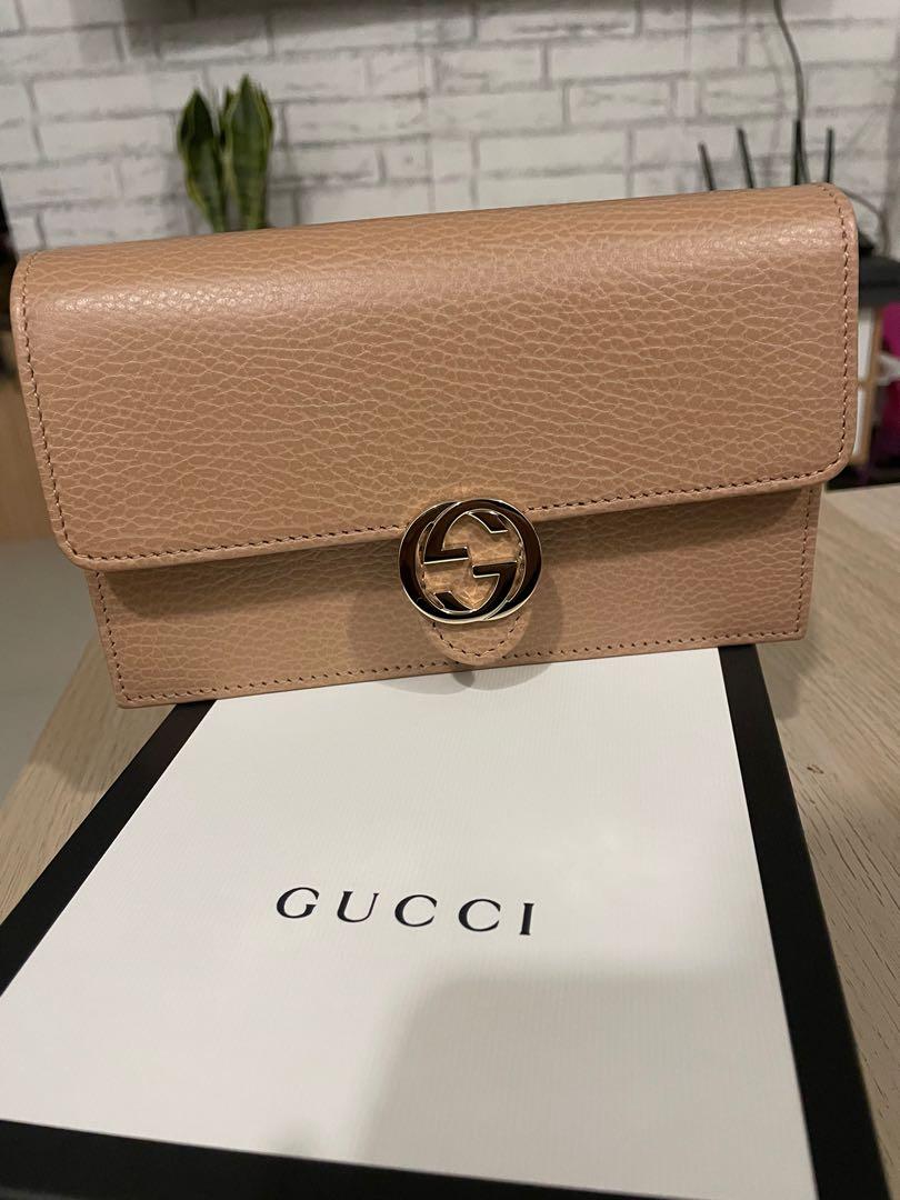 Gucci gg hotsell interlocking woc