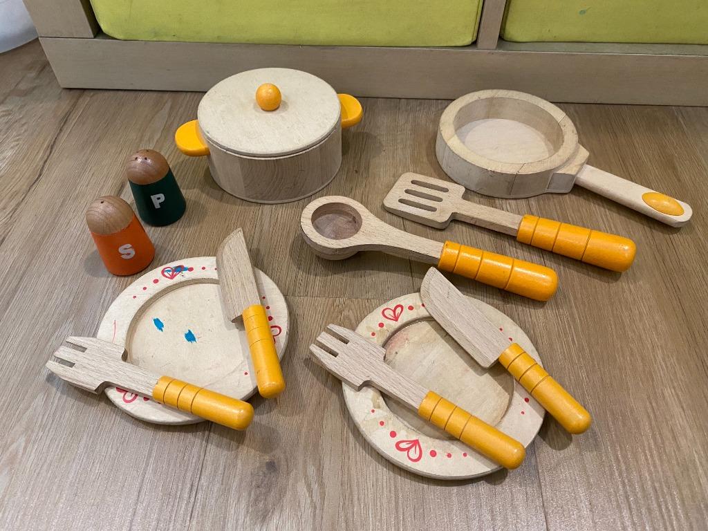 Hape Gourmet Play Kitchen Starter Accessories