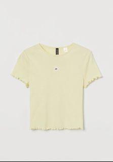 H&M New With tag Yellow not Zara, Bershka, Stradivarius , Pull&Bear