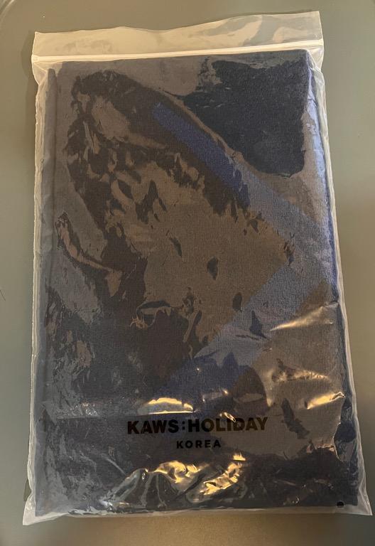 KAWS 100% Original Korea Limited Edition HOLIDAY COMPANION Collection TOWEL 