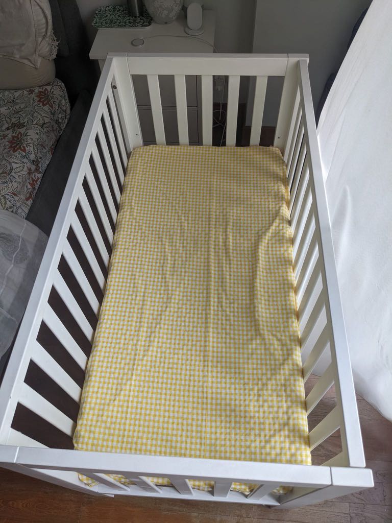 Mothercare drop side cot, Babies & Kids, Baby Nursery & Kids Furniture