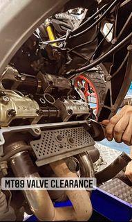 MT09/TRACER Valve clearance