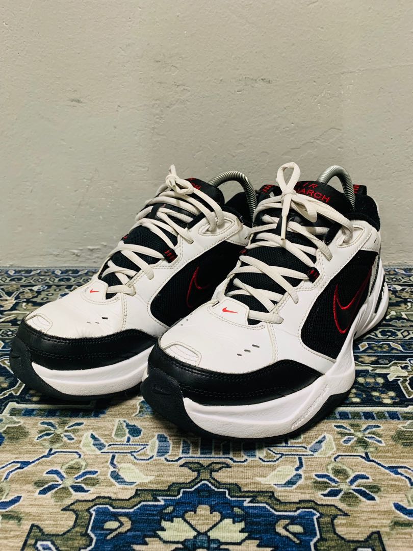 Nike air deals monarch ic