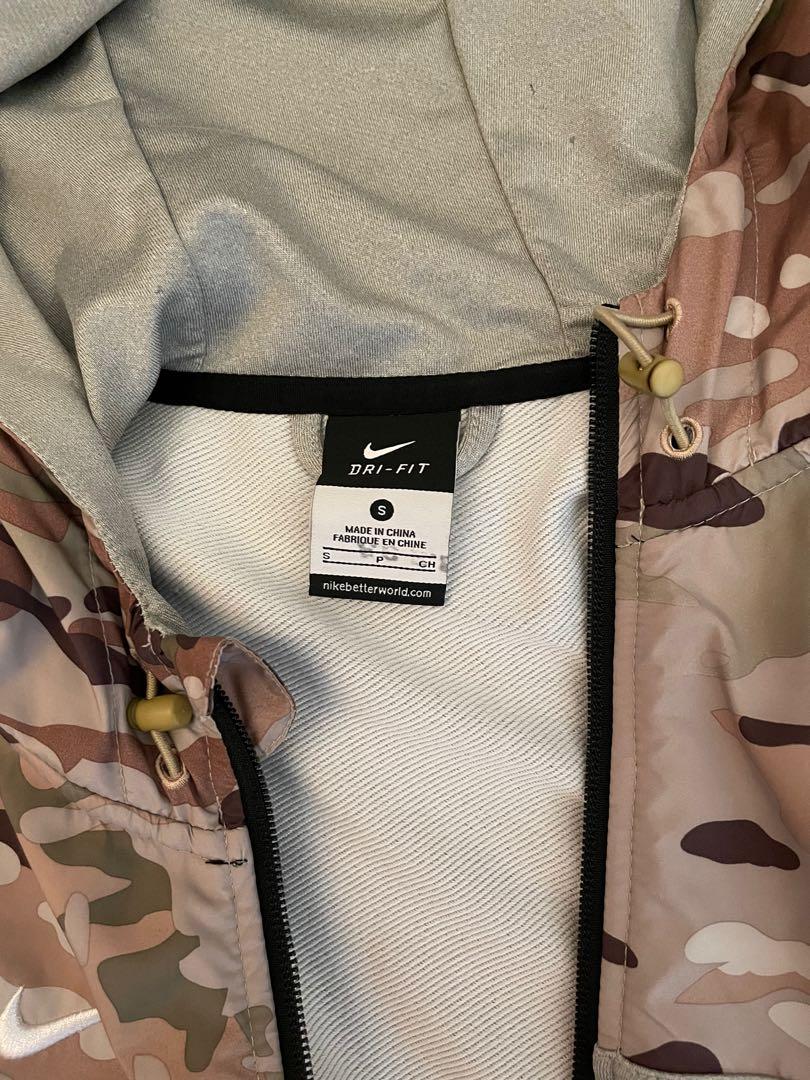 Nike fcrb Camo 迷彩jacket, 85% new, Size: S, 男裝, 外套及戶外衣服