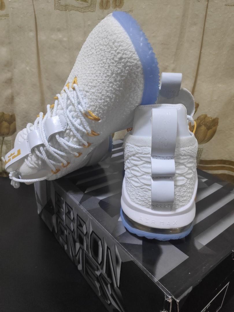 Nike Lebron 15 Low White Gold Men Size 8 Us, Men'S Fashion, Footwear,  Sneakers On Carousell