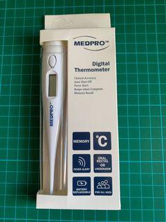 Oral/rectal digital thermometer