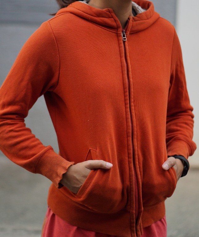 Uniqlo discount orange jacket