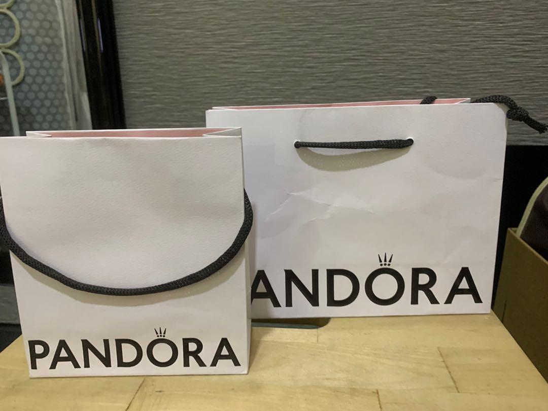 Pandora shop paper bag