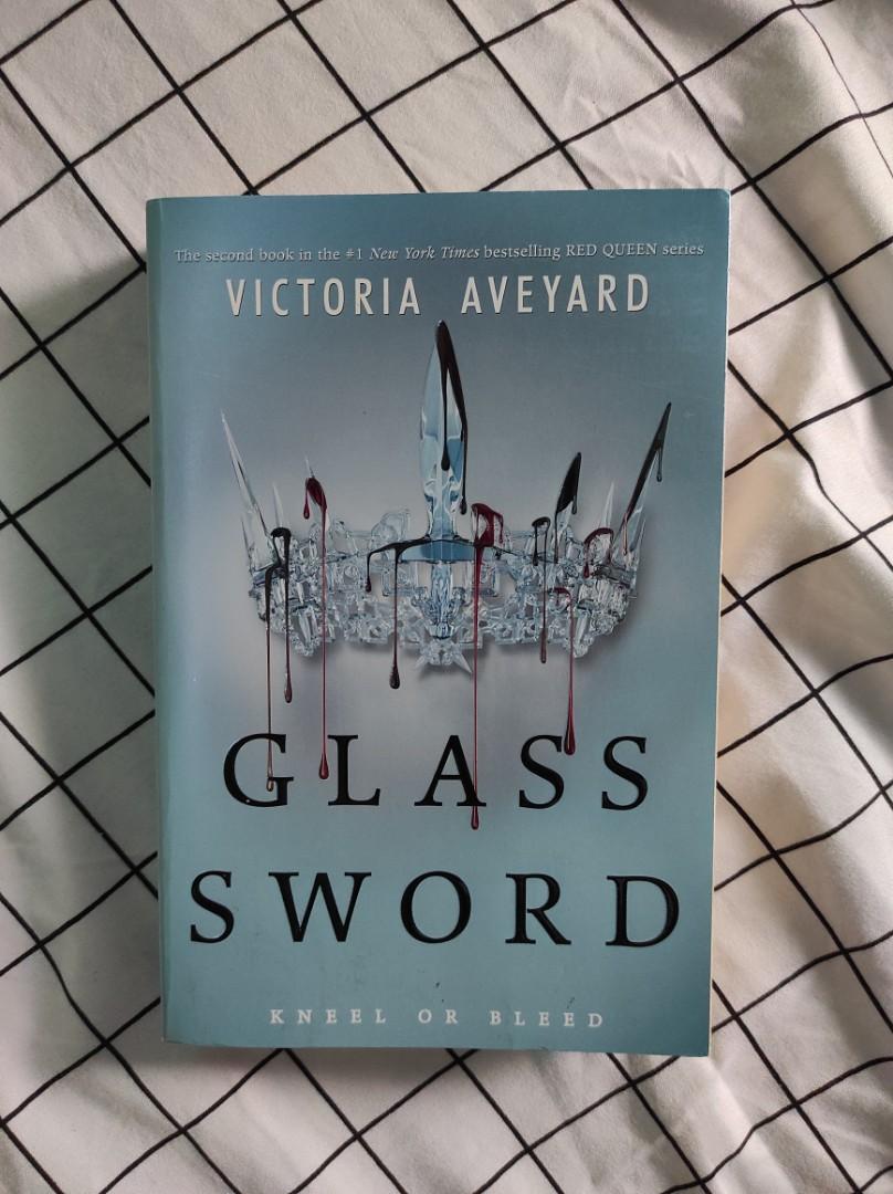 RED QUEEN SET, Hobbies & Toys, Books & Magazines, Fiction & NonFiction