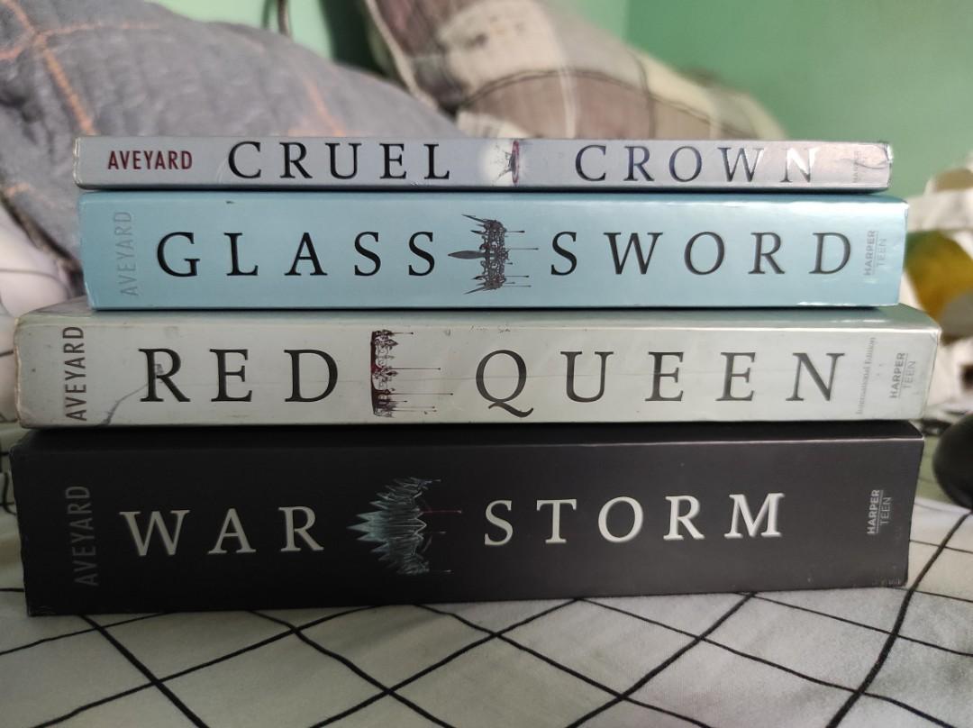 RED QUEEN SET, Hobbies & Toys, Books & Magazines, Fiction & NonFiction