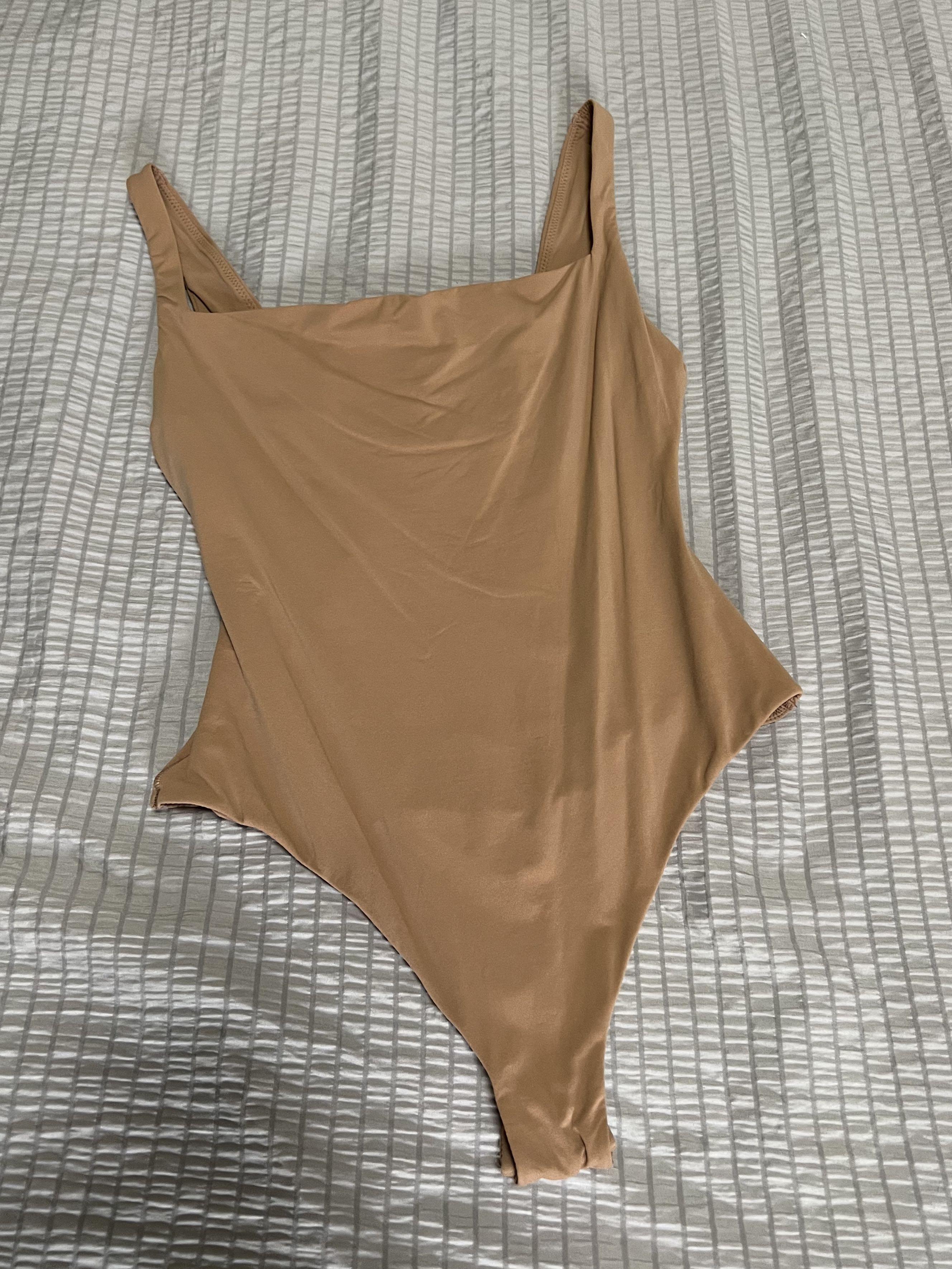 Skims Bodysuit in Sienna (Fits Everybody Square Neck), Women's Fashion,  Undergarments & Loungewear on Carousell