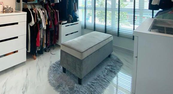 Soft smooth feels Cushion ottoman bench