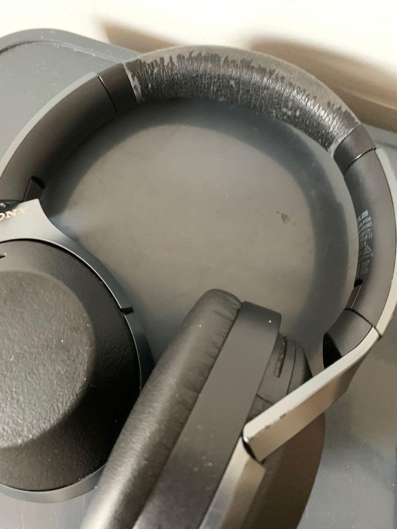 Sony WH-1000XM2 (Category: Headphones & Headsets) located in Makati City. Submitted by ck034 (Listing ID 1138602510, Image 3). Description: Selling my used Sony WH-1000XM2 Wireless headphones 3 years old Selling at 2700 PHP Rush sale Issues: Scratches as seen in pictures No issues with headphones itself Case and unit only, no box and charger Meetup or Pickup: Market Market/Buting Delivery: Fee shouldered by buyer.