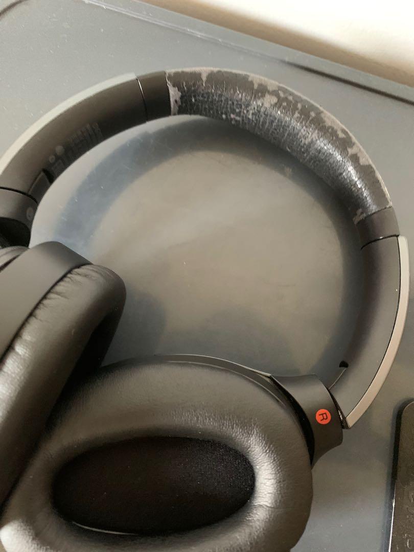 Sony WH-1000XM2 (Category: Headphones & Headsets) located in Makati City. Submitted by ck034 (Listing ID 1138602510, Image 2). Description: Selling my used Sony WH-1000XM2 Wireless headphones 3 years old Selling at 2700 PHP Rush sale Issues: Scratches as seen in pictures No issues with headphones itself Case and unit only, no box and charger Meetup or Pickup: Market Market/Buting Delivery: Fee shouldered by buyer.