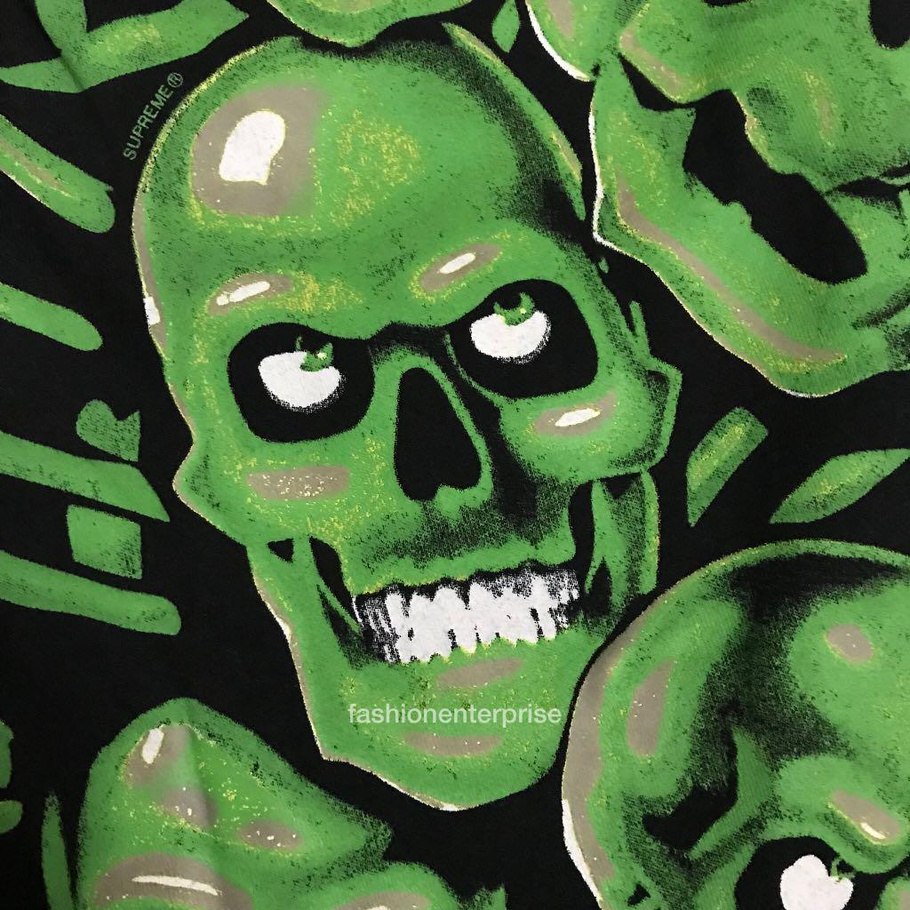 Supreme skull pile outlet bandana