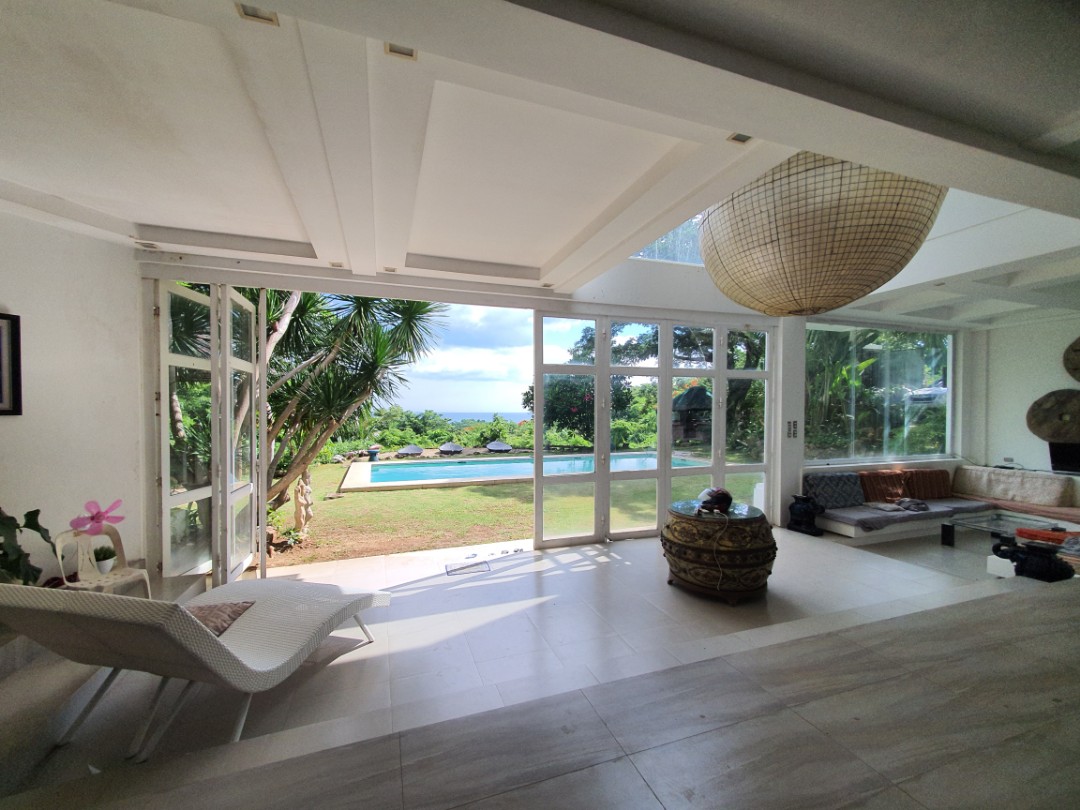 Tali Beach House and Lot with Overlooking View of Ocean, Property, For
