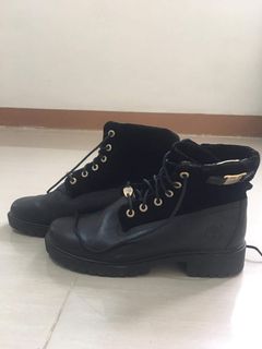 (Category: ) located in . Submitted by rocheclosetph (Listing ID 1138704126, Image 1). Description: .