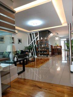 Townhouse For Sale Commonwealth Quezon city near Don Antonio heights, Capitol Hills,
