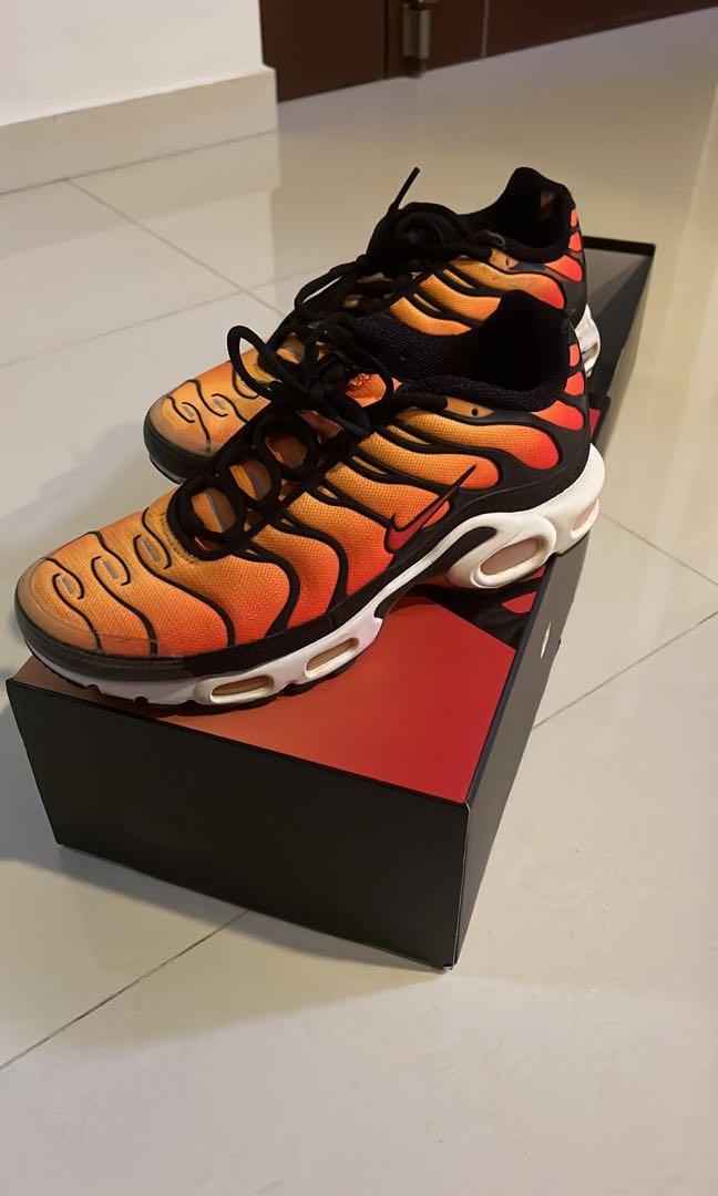 Factuur Onschuld Artiest WITH BOX NIKE AIR MAX PLUS 'SUNSET', Men's Fashion, Footwear, Casual shoes  on Carousell