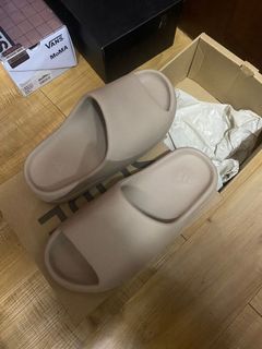 (Category: ) located in . Submitted by sellingmyownitems (Listing ID 1138679916, Image 1). Description: .