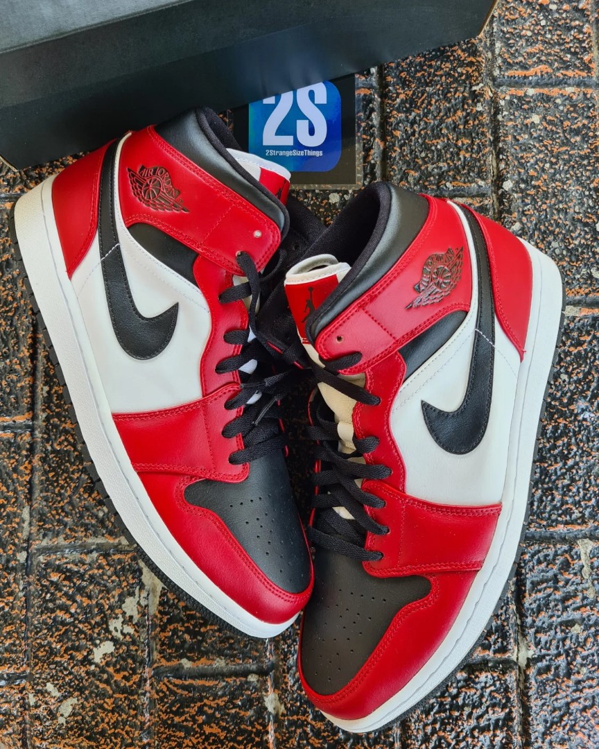 Air Jordan 1 Mid Chicago Toe (US 11) – B.Real Vintage