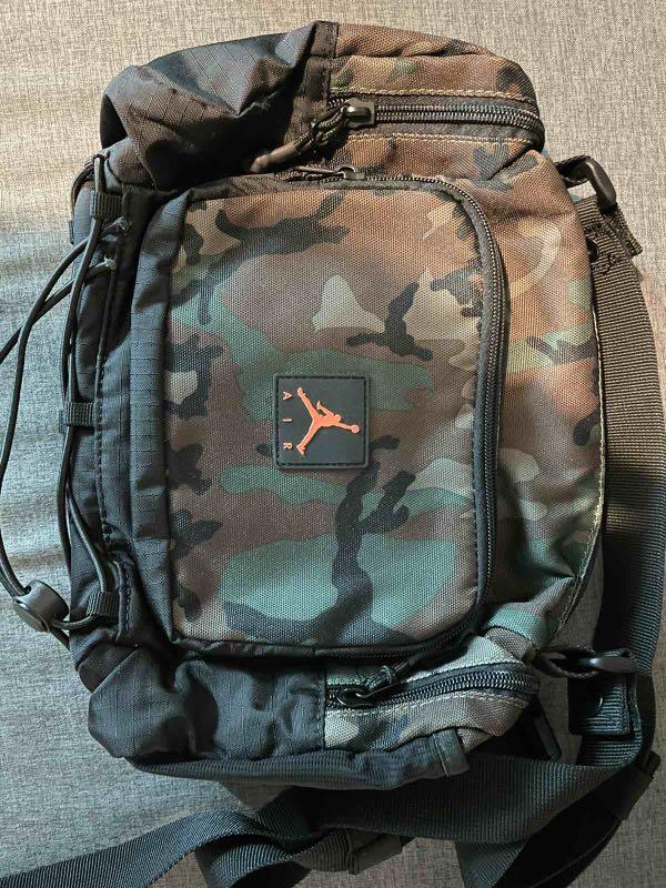 Jordan jan air hotsell crossbody