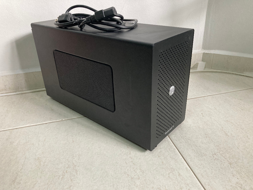 Akitio Node Thunderbolt 3 eGPU enclosure, Computers & Tech, Parts