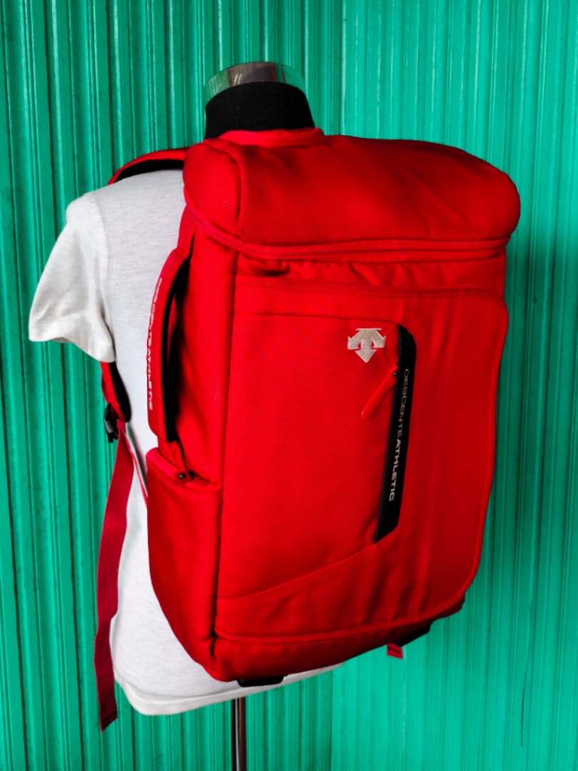 Descente backpack store