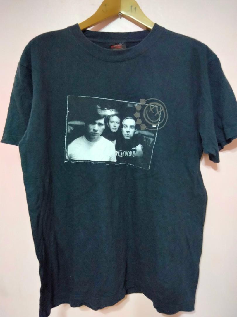 Blink 182 tour shirt (Category: Tshirts & Polo Shirts ) located in General Santos City (Dadiangas). Submitted by cold_stone721 (Listing ID 1138805254, Image 1). Description: Blink 182 tour tee. Shoots tag. Excellent. 21x28. P2800 shipped.
