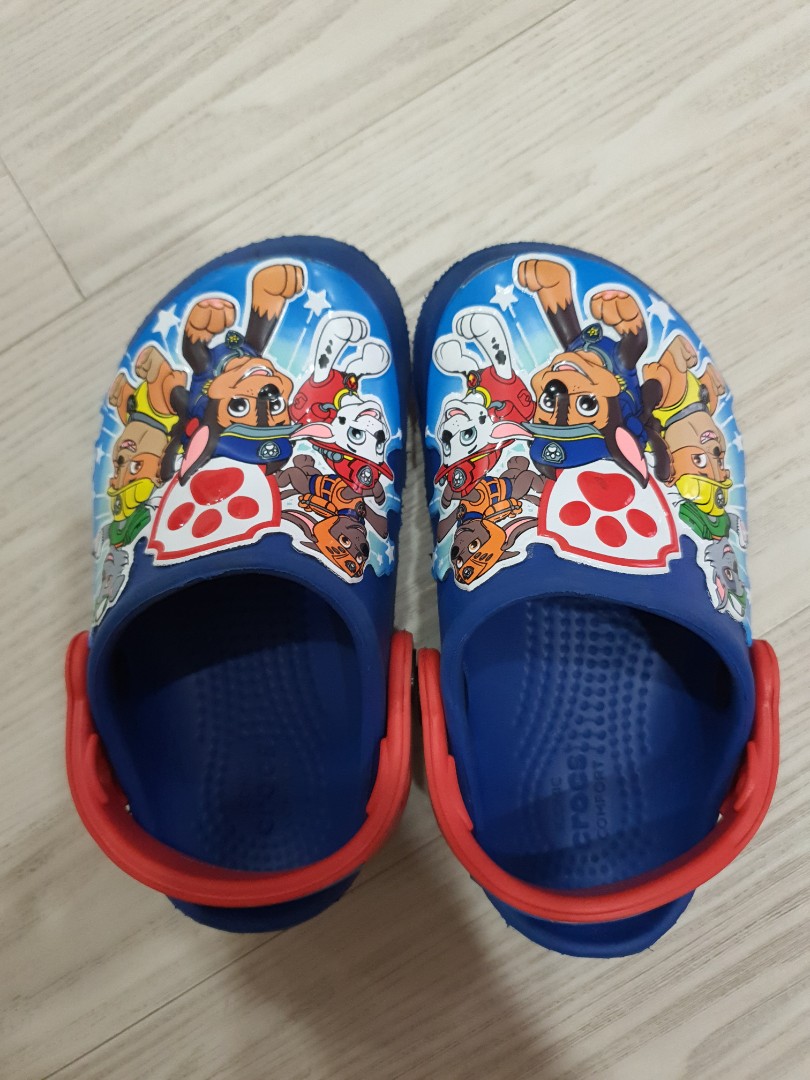 Blue paw sales patrol crocs