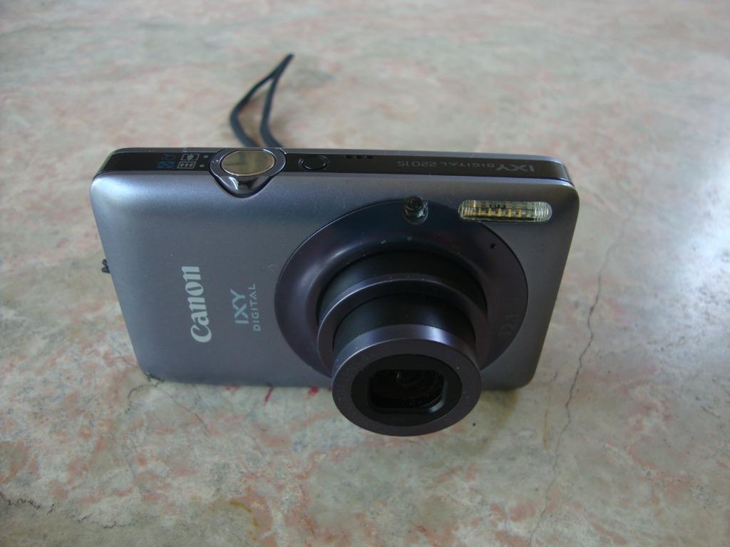 Canon Ixy 12 1 Megapixels 2is Digital Camera Photography Cameras On Carousell