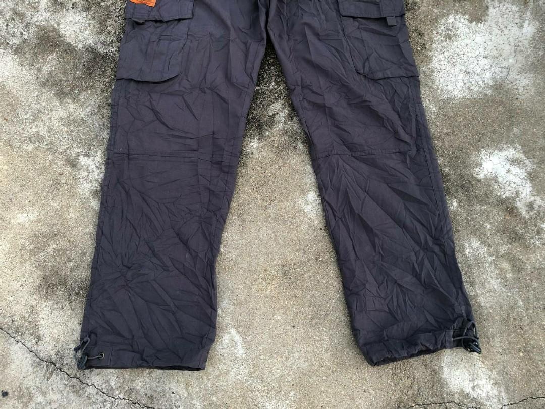 CargoPant CARGO PANTS UNIQLO SIZE 33 to 34 , LABUH 37.5, Men's Fashion,  Bottoms, Jeans on Carousell