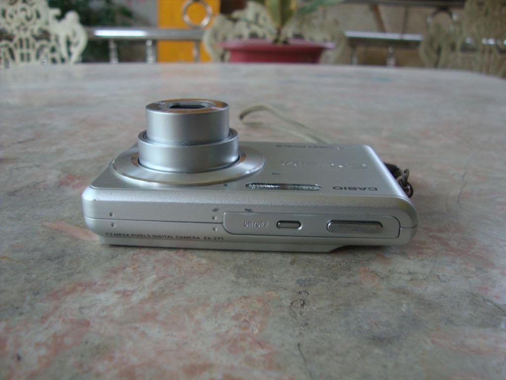 Casio Exilim 7.2 megapixels Digital Camera ExZ77, Photography, Cameras