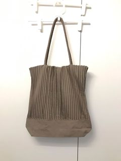 （分類：）位於 。 由 secondlife_shop 提交（商品編號 1138867250，圖片 1）。簡介： 。