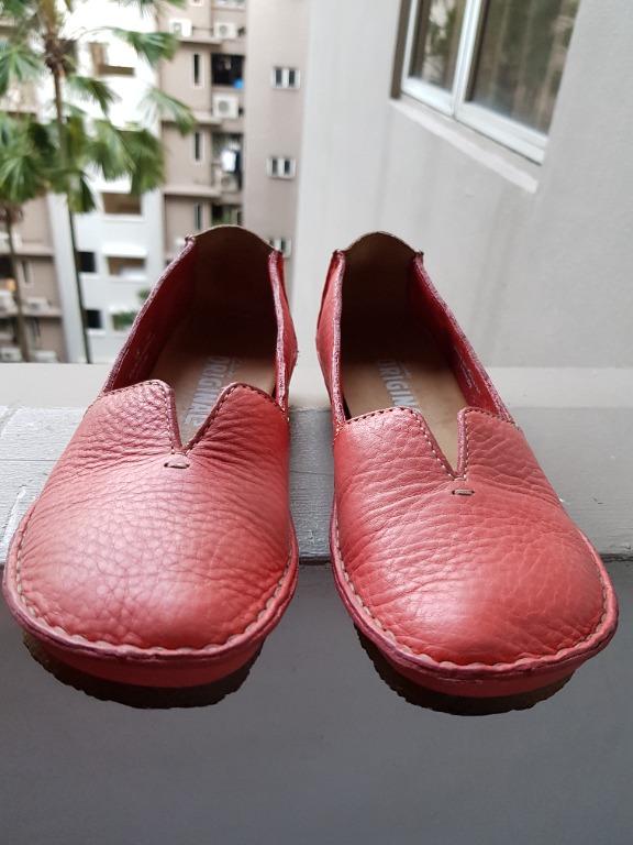 Coral sale suede clarks