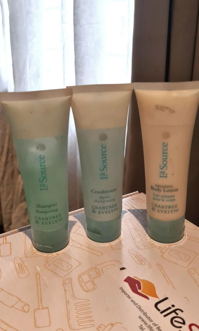 Crabtree and evelyn (Category: Bath) located in Manila. Submitted by foxydivas (Listing ID 1138934694, Image 1). Description: Crabtree and evelyn toiletries set Shampoo, conditioner, lotion From U. S..