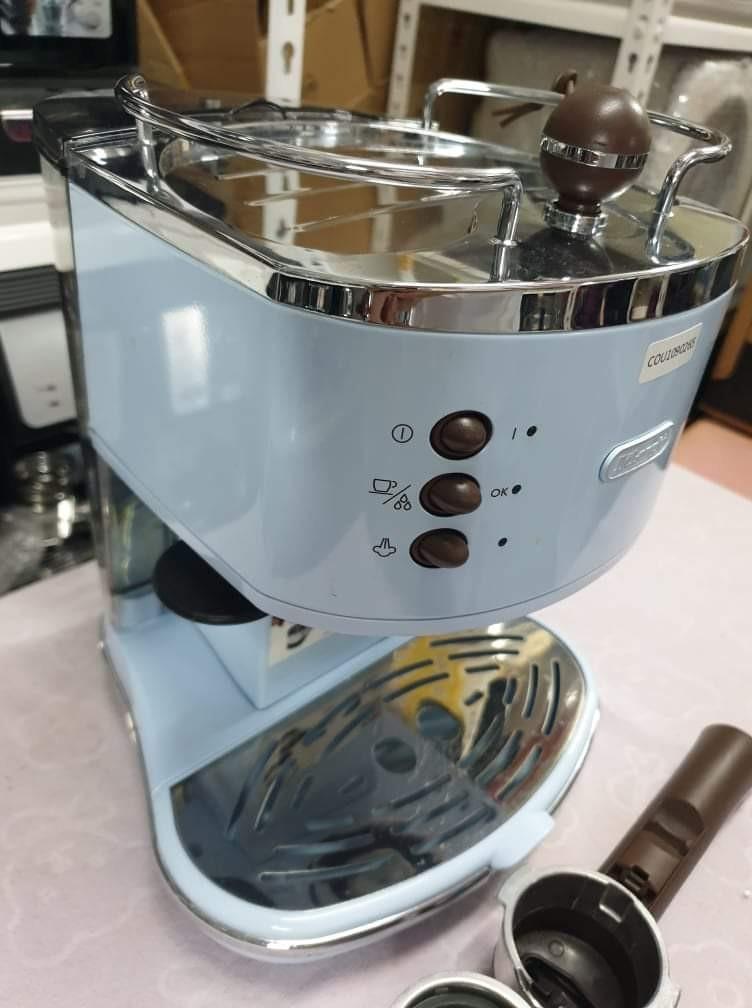 Delonghi icona vintage ocean blue (Category: Coffee Machines & Makers) located in Quezon City. Submitted by pepperfindsph (Listing ID 1138794201, Image 3). Description: DELONGHI ICONA VINTAGE ECO310 OCEAN BLUE COLOR LIKE NEW CONDITION NO HIDDEN ISSUES NO BOX 220V FROM KOREA COMPLETE ACCESSORIES 9K SLIGHTLY NEGO.