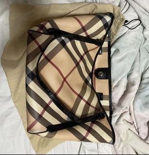 (Category: ) located in . Submitted by sherry725 (Listing ID 1138873373, Image 1). Description: .